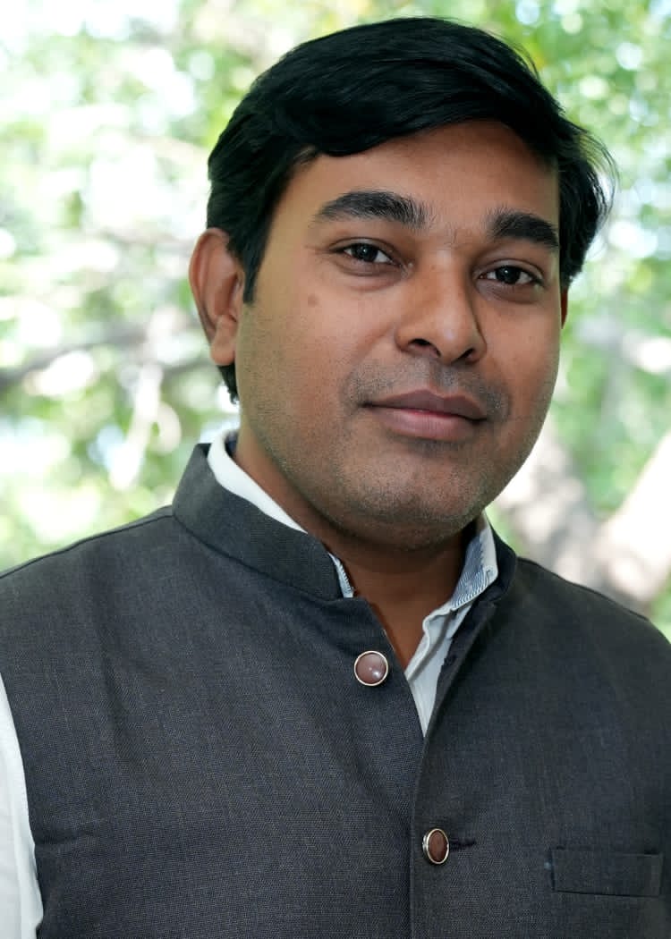 Mr. ASHISH VASUDEORAO MAHALLE